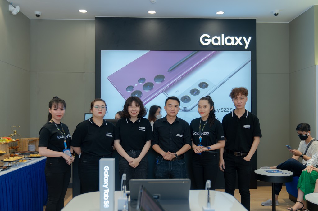 Samsung khai trương chuỗi cửa hàng ủy quyền cao cấp tại Việt Nam ảnh 2