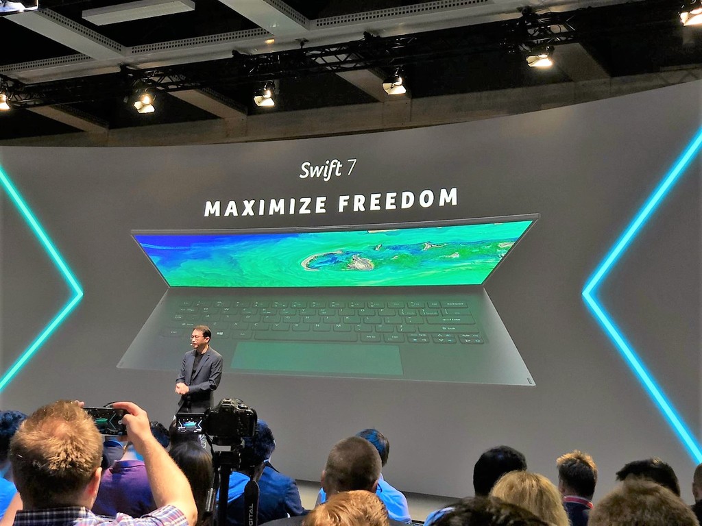 Acer nâng cấp Swift 7: laptop mỏng nhất thế giới, gần như không viền màn hình ảnh 1