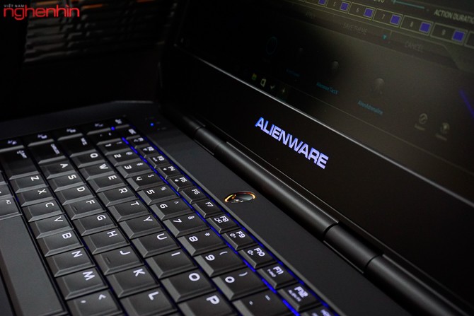 Mở hộp gaming laptop Alienware 15 R2 cấu hình 'khủng' nhất ảnh 16