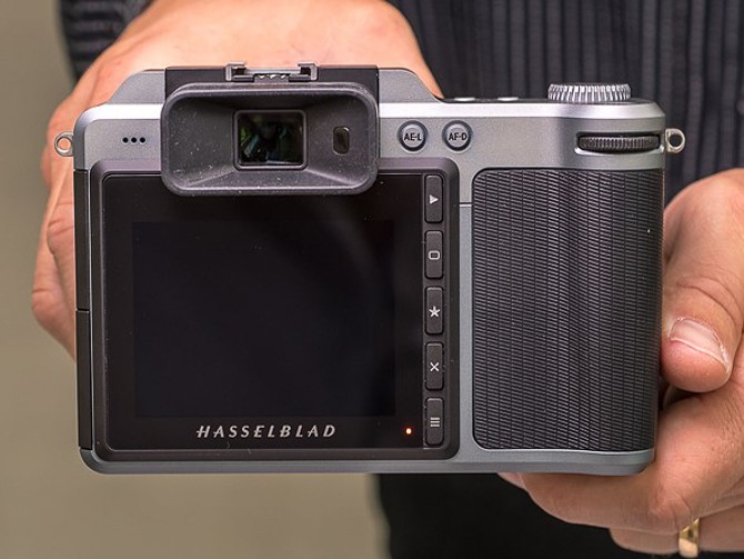 Cận cảnh Hasselblad X1D-50c - mirrorless medium-format đầu tiên trên thế giới ảnh 4