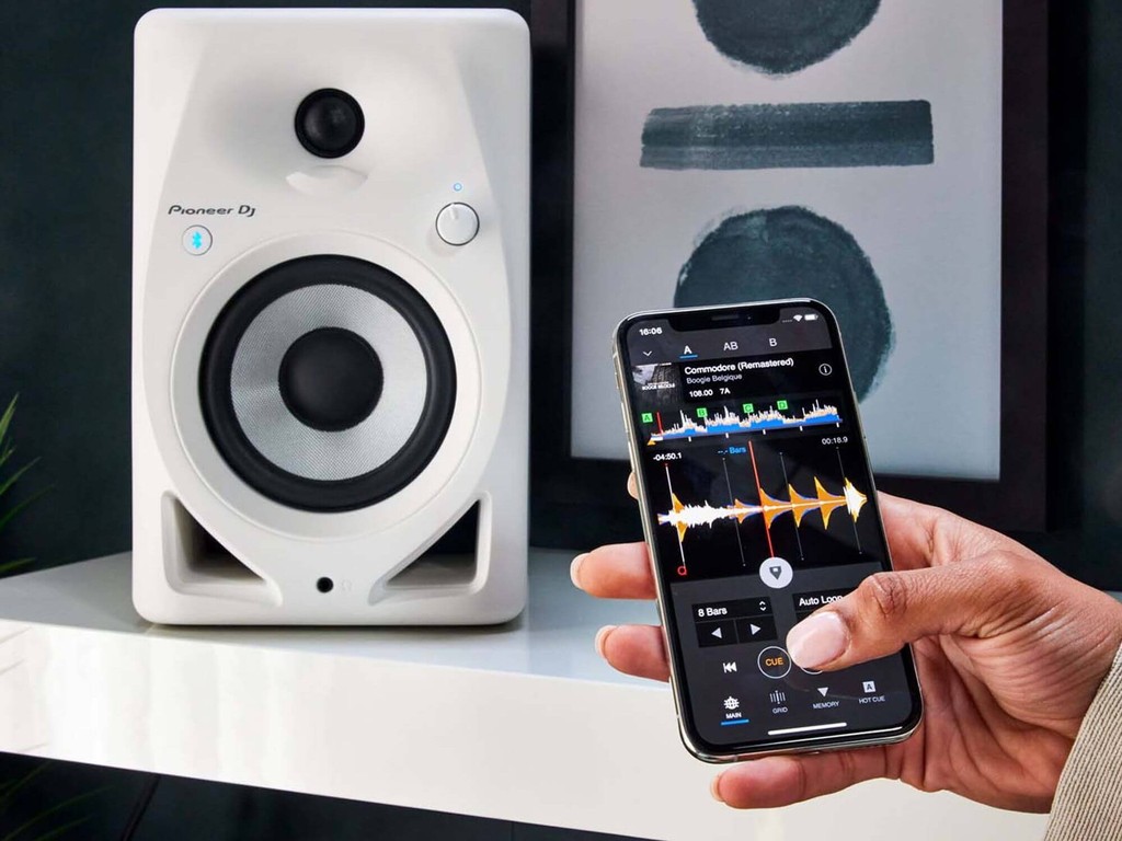 Pioneer DJ ra mắt loa kiểm âm mới có hỗ trợ Bluetooth ảnh 4