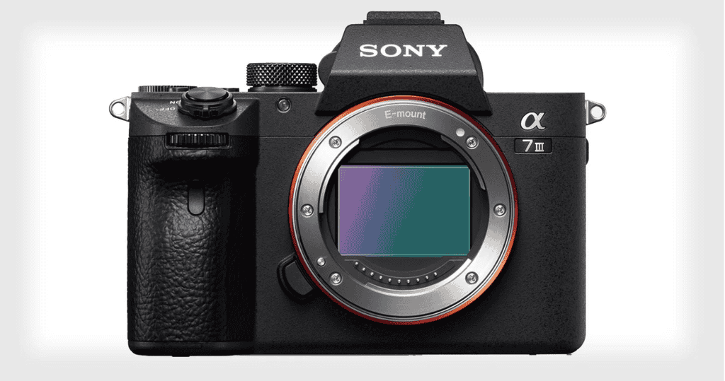Máy ảnh Sony A7 III ra mắt: 693 điểm nét theo pha, chụp liên tiếp 10fps, giá 1.999 USD ảnh 1