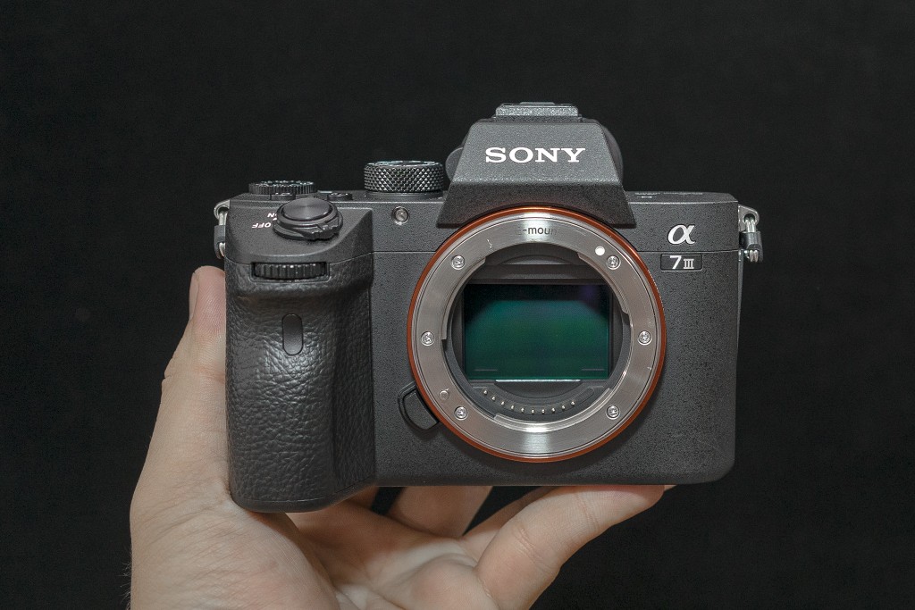 Trên tay máy ảnh Sony A7 III: hàng loạt nâng cấp, giá 49 triệu cho body ảnh 1