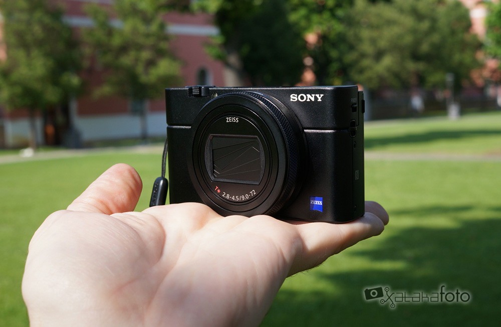Sony công bố máy ảnh RX100 VI: Ống kính zoom 8,3x, chụp 24 hình trên giây ảnh 3