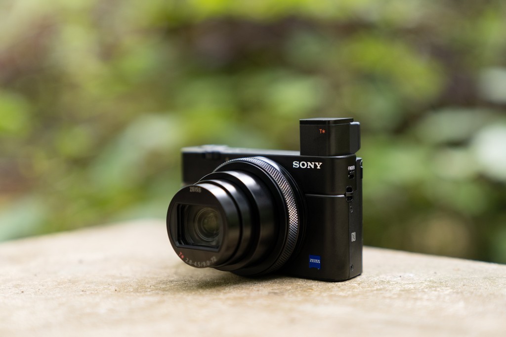 Sony RX100 VII ra mắt: nhỏ bé nhưng mạnh như A9 ảnh 1