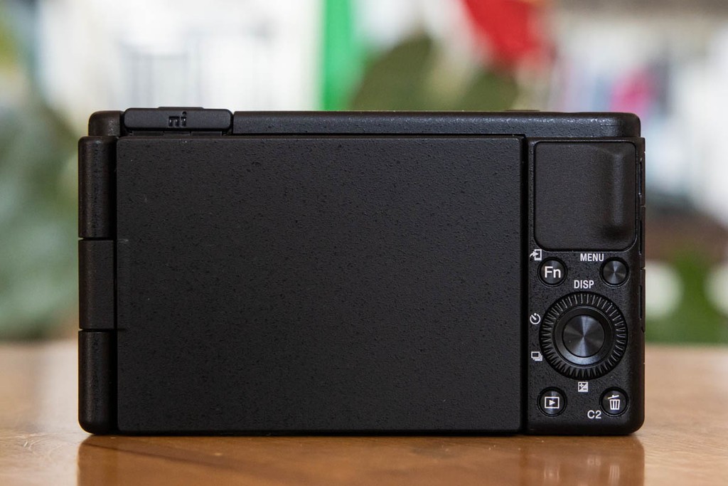 Sony ra mắt ZV-1: Phần cứng giống RX100, hợp cho vlogger, giá 800 USD ảnh 4