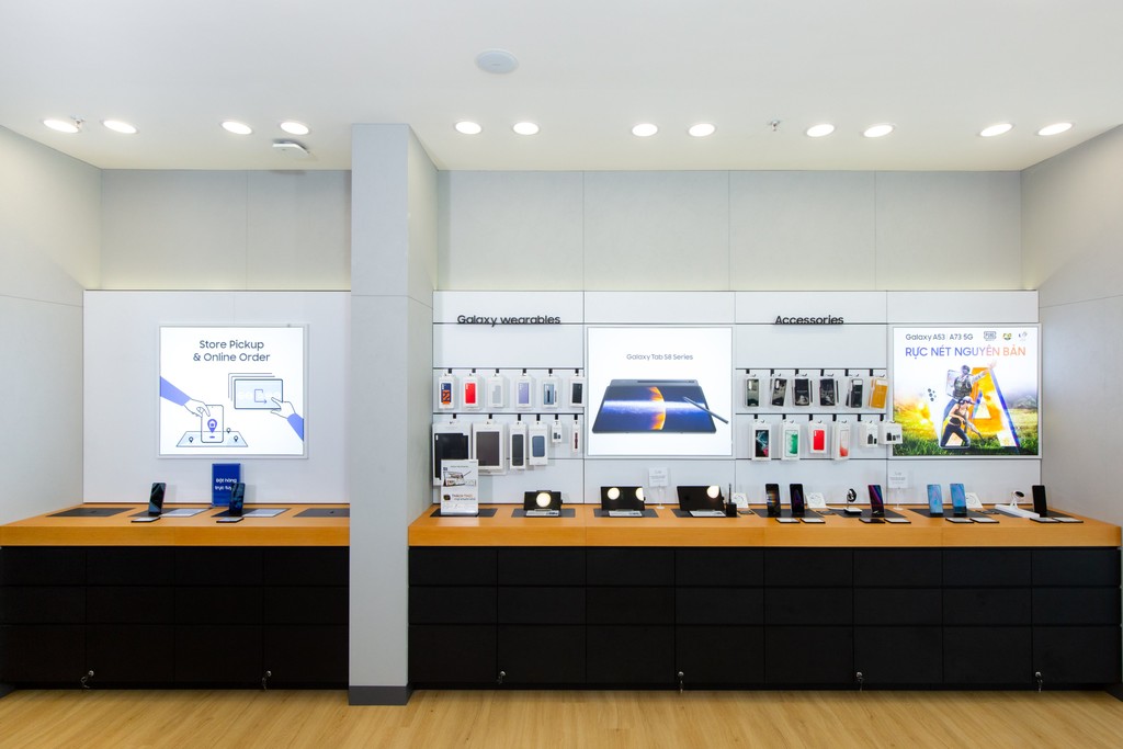 Samsung khai trương cửa hàng ủy quyền cao cấp đầu tiên tại Đà Nẵng và miền Trung ảnh 4