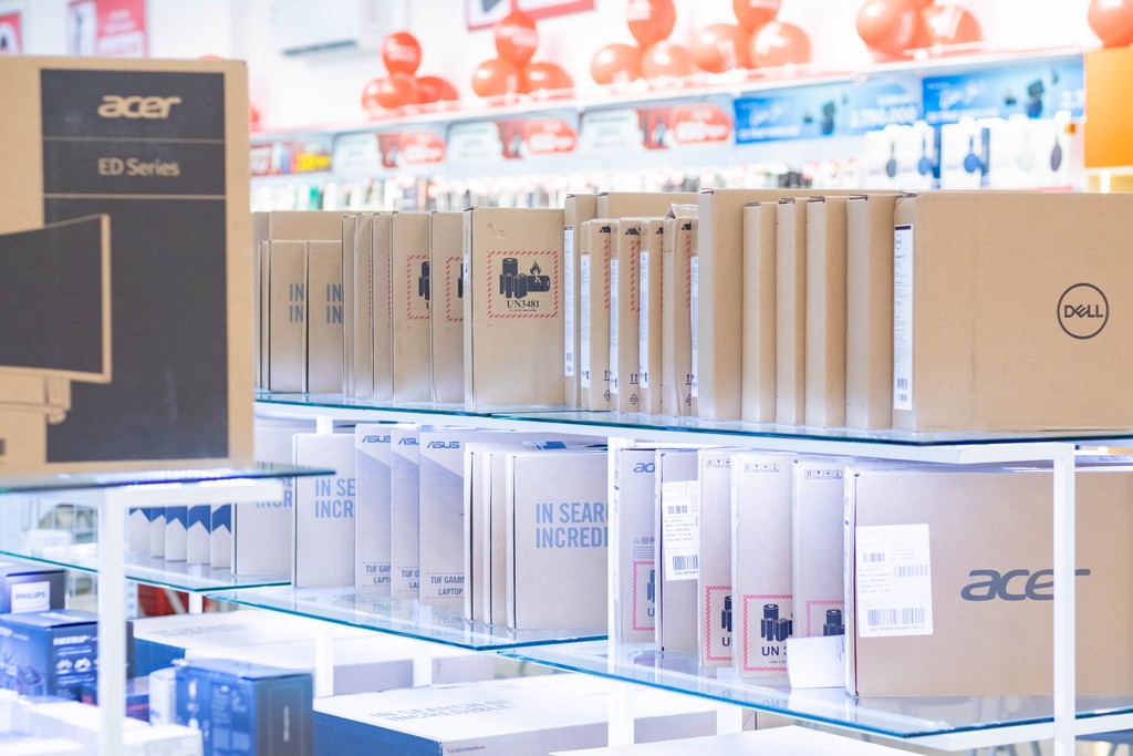 CellphoneS khai trương đồng loạt 12 cửa hàng Trung tâm laptop - thiết bị nhà thông minh mới ảnh 3