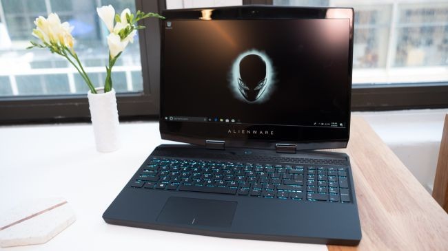 Alienware ra mắt m15: laptop chơi game mỏng 21mm, giá từ 1.299 USD ảnh 1
