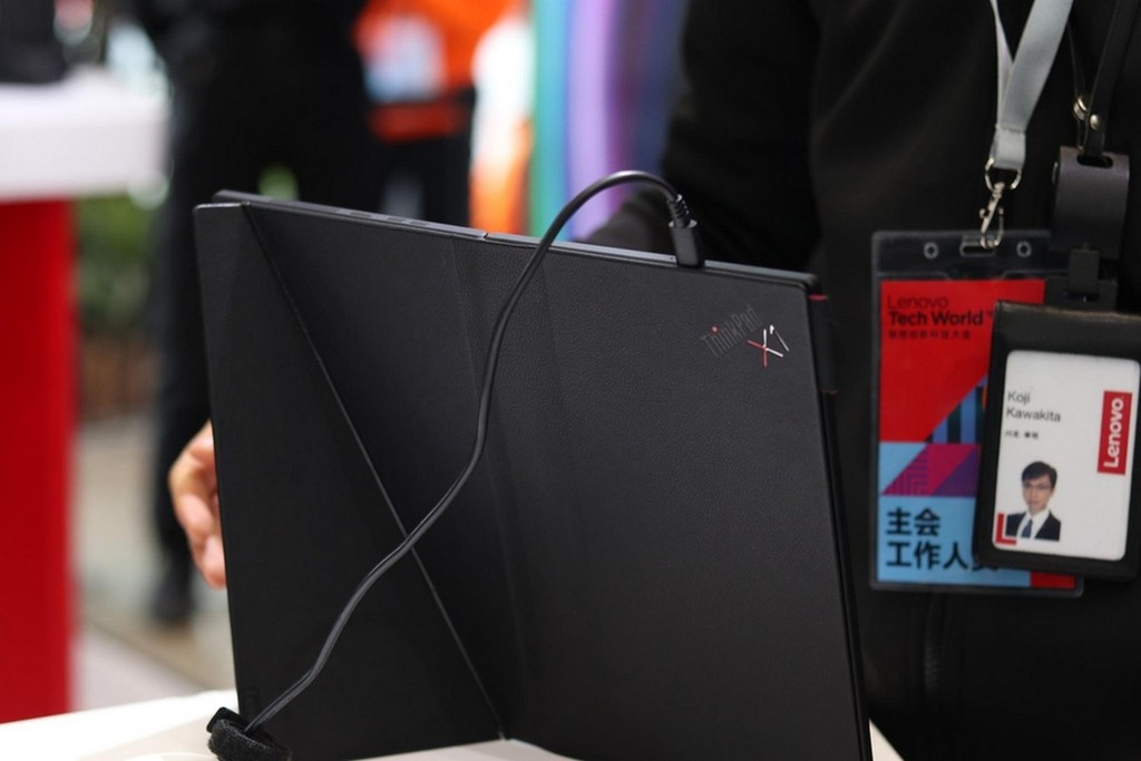 Lenovo ThinkPad X1: laptop màn hình gập đầu tiên trên thế giới được trưng bày ảnh 6