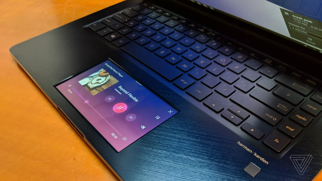 Asus ZenBook Pro trình làng với touchpad màn hình cảm ứng  ảnh 1