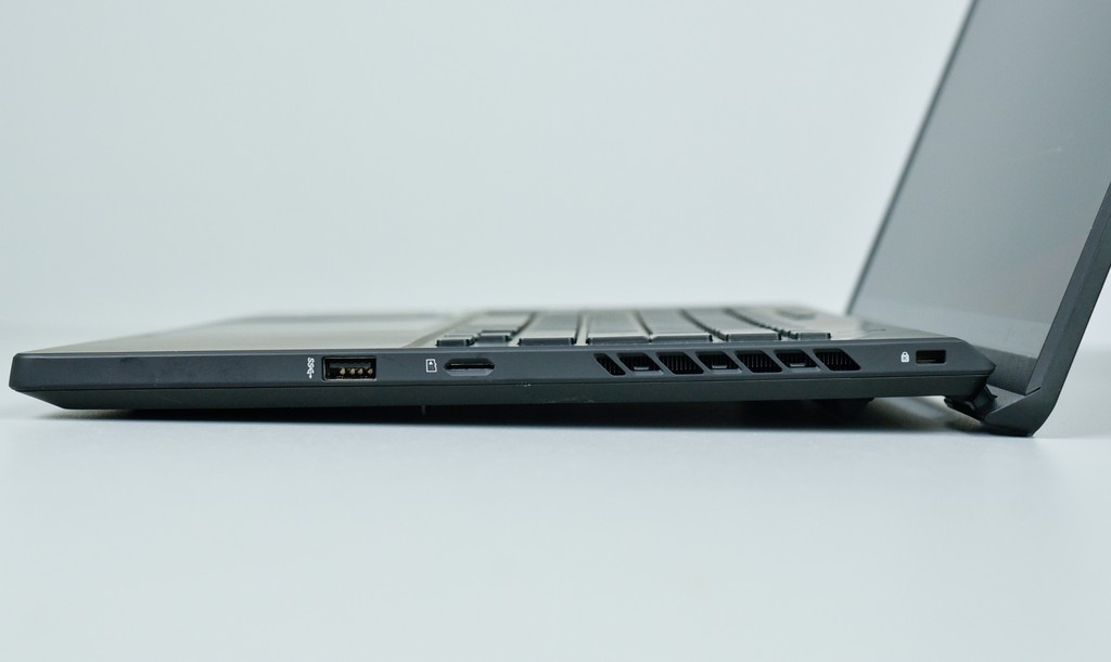 Trên tay laptop gaming ROG Zephyrus M16: ngoại hình chất, cấu hình khủng, giá 72 triệu ảnh 12