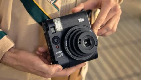 "Hái ra tiền" nhờ bán phim lấy liền Instax và máy ảnh dáng hoài cổ, Fujifilm tung Instax Mini 99 kết hợp cả hai
