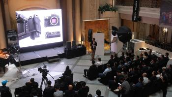 Ra mắt Fujifilm GFX100 II giá 192,5 triệu: Máy ảnh flagship mới cho nhiếp ảnh gia chuyên nghiệp và nhà làm phim sáng tạo