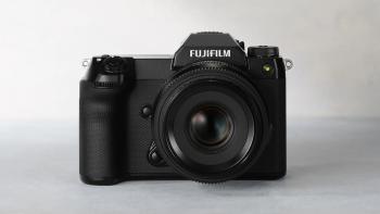 Fujifilm "phổ cập hoá" máy ảnh medium format 100MP với GFX 100S II, giá chỉ tương đương camera full frame cao cấp