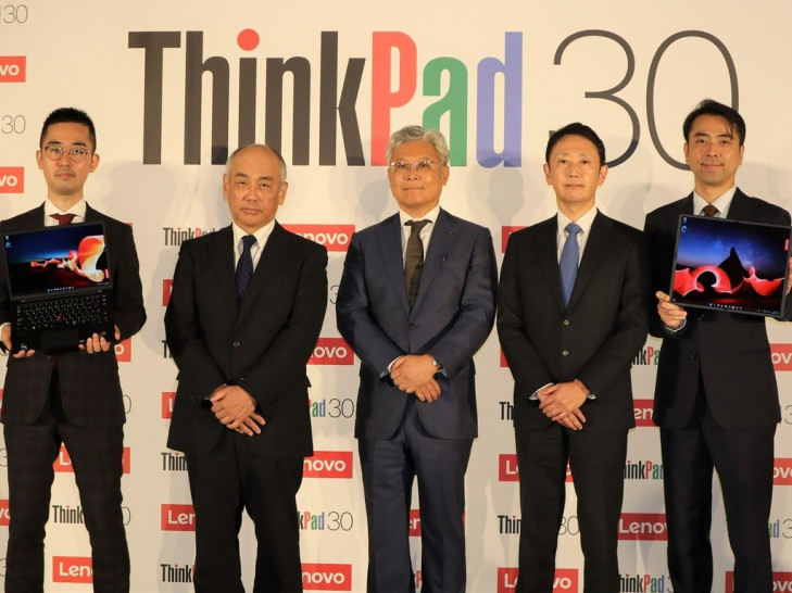 Lenovo ra mắt ThinkPad X1 Carbon phiên bản kỷ niệm 30 năm ảnh 1