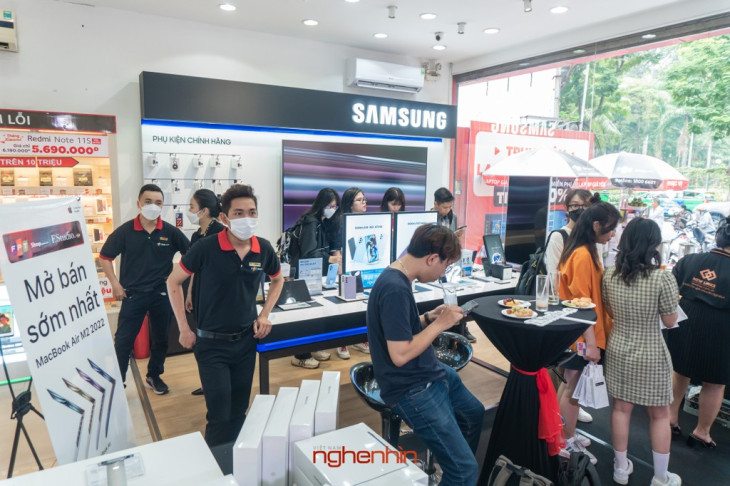 FPT Shop mở bán sớm MacBook Air M2 tại Việt Nam cùng quà tặng hấp dẫn ảnh 13