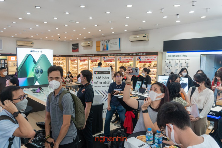 FPT Shop mở bán sớm MacBook Air M2 tại Việt Nam cùng quà tặng hấp dẫn ảnh 15