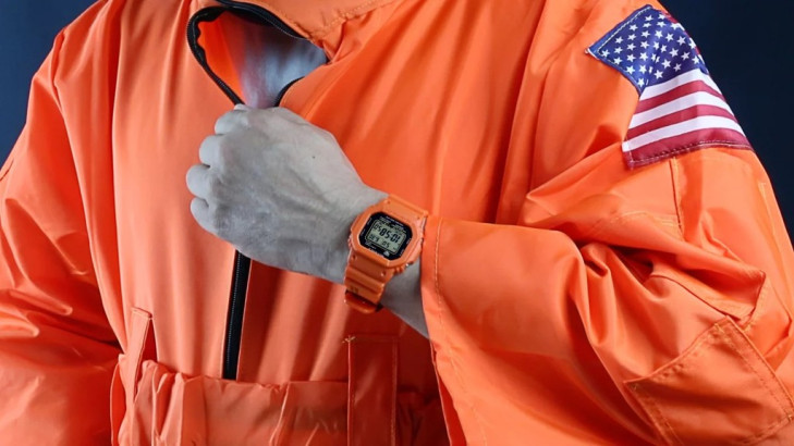 Casio ra mắt đồng hồ G-Shock lấy cảm hứng từ quần áo vũ trụ của NASA ảnh 2