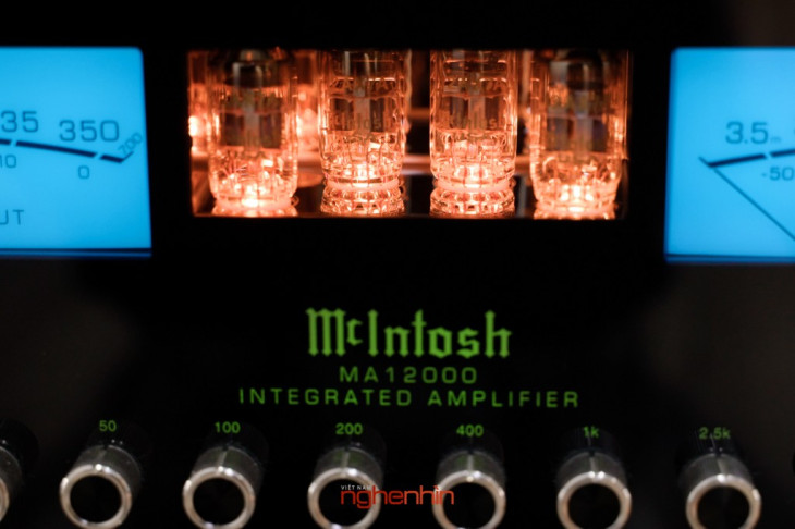 Review McIntosh MCD12000 - Đầu SACD đầu bảng, xuất âm đèn và bán dẫn hoàn toàn độc lập ảnh 2