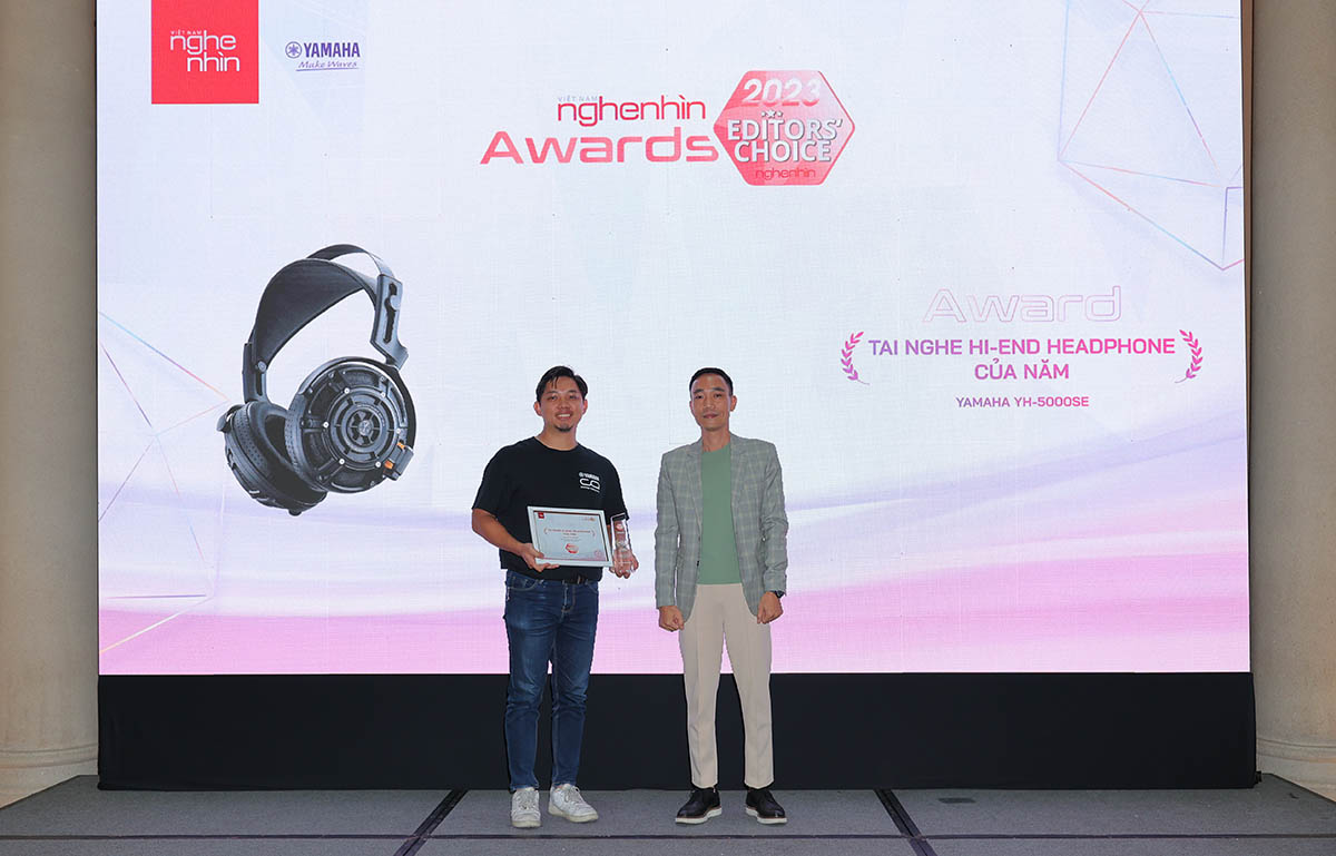 nghenhin_editors_choice_awards_2023_yamaha_yh_5000_se_headphone.jpg (120 KB)