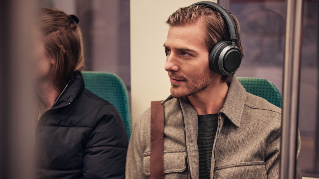 Philips công bố loạt tai nghe mới tích hợp Bluetooth 5.3, thời lượng pin lâu và đặc biệt driver tráng graphene